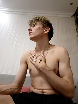 Snapshot of And25bn chatting on 1, 11, 2025 And25bn online show from 1, 11, 2025