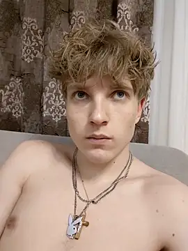 Snapshot of And25bn chatting on 10, 11, 2025 And25bn online show from 10, 11, 2025