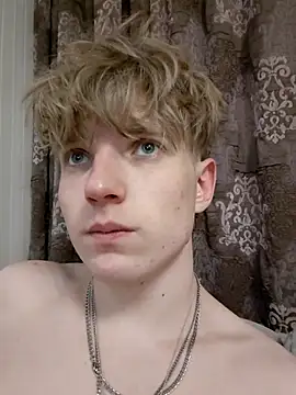 Snapshot of And25bn chatting on 29, 11, 2025 And25bn online show from 29, 11, 2025