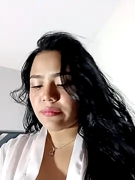 Snapshot of anahi_evans19 chatting on 21, 11, 2025 anahi evans19 online show from 21, 11, 2025