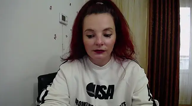 Snapshot of caty33 chatting on 17, 2, 2025 caty33 online show from 17, 2, 2025