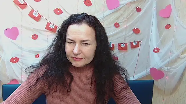Miroslava Happi online show from 12, 2, 2025