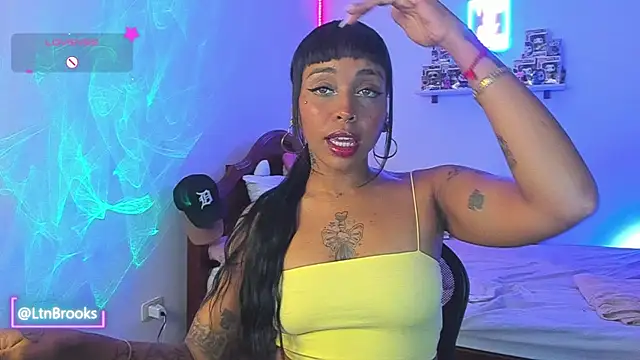 Annaa Brooks online show from 30, 11, 2025