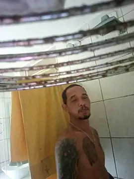 Snapshot of allisonbr chatting on 18, 3, 2025 allisonbr online show from 18, 3, 2025