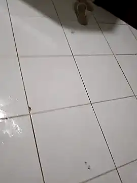 Snapshot of OutsizedPistol chatting on 23, 9, 2025 OutsizedPistol online show from 23, 9, 2025