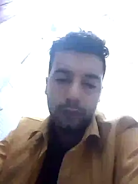 Snapshot of OutsizedPistol chatting on 23, 11, 2025 OutsizedPistol online show from 23, 11, 2025