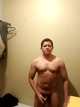 Snapshot of machoactivo1 chatting on 10, 2, 2025 machoactivo1 online show from 10, 2, 2025