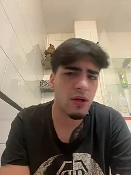 jovencitoboy21 online show from 8, 3, 2025