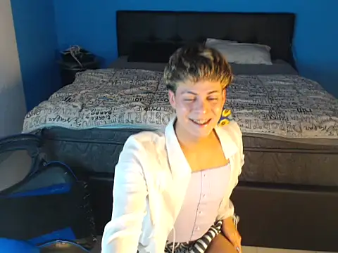 Snapshot of mchissexx chatting on 23, 10, 2025 mchissexx online show from 23, 10, 2025