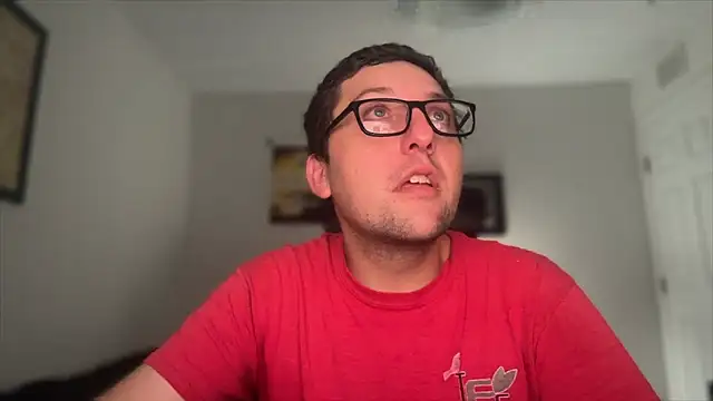 Snapshot of Milflover96 chatting on 2, 12, 2025 Milflover96 online show from 2, 12, 2025