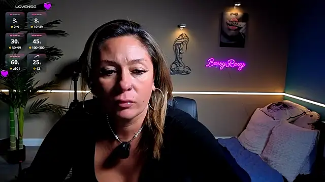 bossyroxy84 online show from 3, 2, 2026