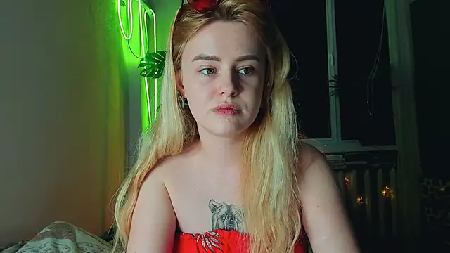 Alexa Pirs online show from 3, 3, 2025