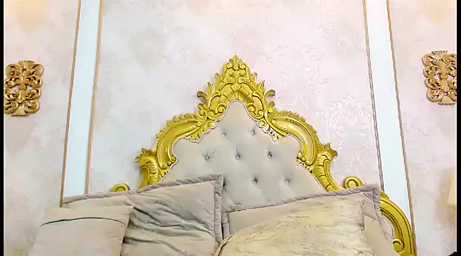 Snapshot of TianahGlow chatting on 5, 3, 2025 TianahGlow online show from 5, 3, 2025