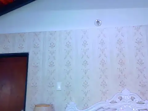 Snapshot of TianahGlow chatting on 25, 9, 2025 TianahGlow online show from 25, 9, 2025