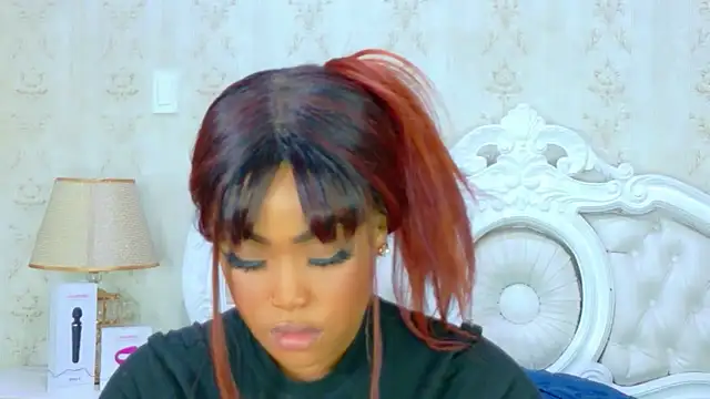 Snapshot of TianahGlow chatting on 6, 2, 2026 TianahGlow online show from 6, 2, 2026