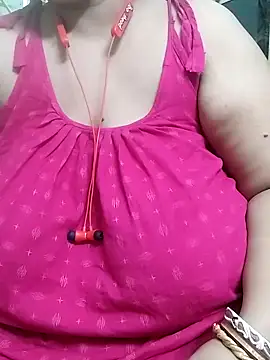 Snapshot of Lizza_boudi chatting on 1, 3, 2025 Lizza boudi online show from 1, 3, 2025