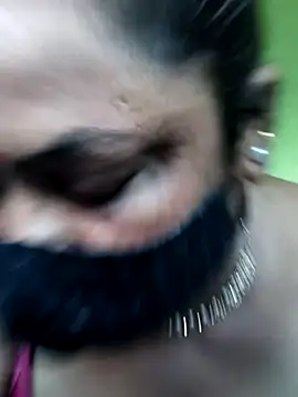 Snapshot of rani130 chatting on 25, 9, 2025 rani130 online show from 25, 9, 2025