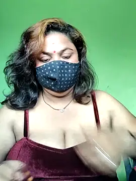 Snapshot of rani130 chatting on 7, 10, 2025 rani130 online show from 7, 10, 2025