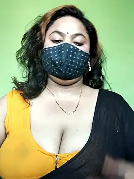 Snapshot of rani130 chatting on 14, 10, 2025 rani130 online show from 14, 10, 2025