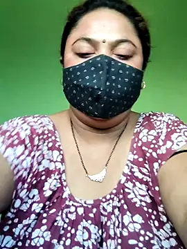 Snapshot of rani130 chatting on 24, 10, 2025 rani130 online show from 24, 10, 2025