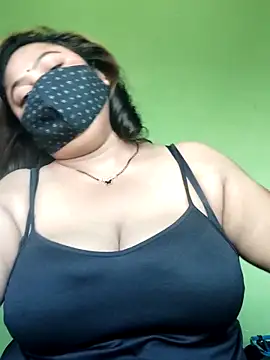 Snapshot of rani130 chatting on 28, 10, 2025 rani130 online show from 28, 10, 2025