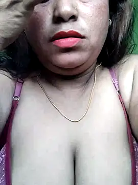 Snapshot of rani130 chatting on 5, 11, 2025 rani130 online show from 5, 11, 2025