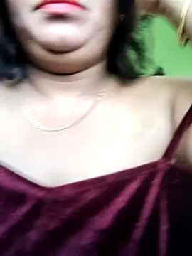 Snapshot of rani130 chatting on 21, 11, 2025 rani130 online show from 21, 11, 2025