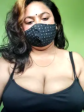 Snapshot of rani130 chatting on 23, 11, 2025 rani130 online show from 23, 11, 2025