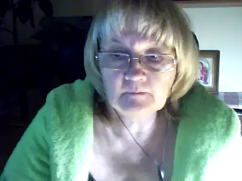 Snapshot of Violet5364 chatting on 2, 11, 2025 Violet5364 online show from 2, 11, 2025