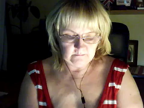 Snapshot of Violet5364 chatting on 21, 11, 2025 Violet5364 online show from 21, 11, 2025