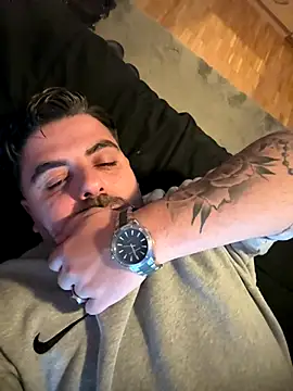 Sex-10-10 online show from 29, 11, 2025