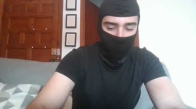 Snapshot of ESCOMOFUC chatting on 15, 2, 2025 ESCOMOFUC online show from 15, 2, 2025