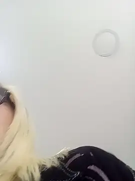 CandieGilson   online show from 10, 10, 2025