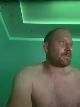 Snapshot of Krzysiekg123 chatting on 17, 10, 2025 Krzysiekg123 online show from 17, 10, 2025