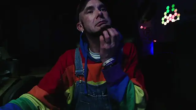 TommyDoggg online show from 11, 2, 2025