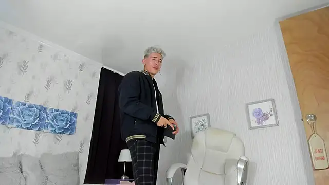 Snapshot of Ianwayne chatting on 25, 2, 2025 Ianwayne online show from 25, 2, 2025