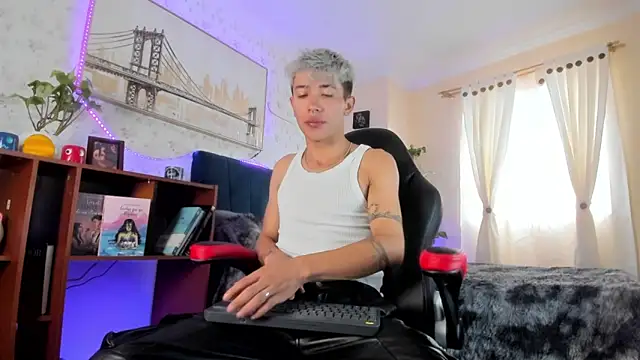 Snapshot of Ianwayne chatting on 8, 3, 2025 Ianwayne online show from 8, 3, 2025