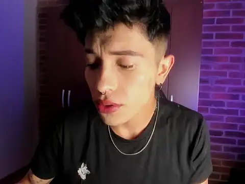 Snapshot of Ianwayne chatting on 24, 11, 2025 Ianwayne online show from 24, 11, 2025