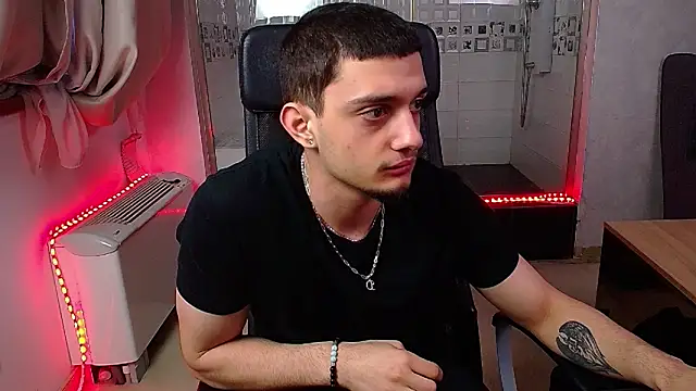 OscarGriffin online show from 20, 2, 2025