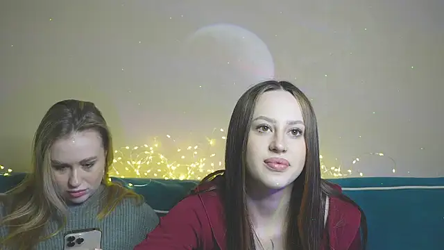 girlstirp online show from 10, 3, 2025