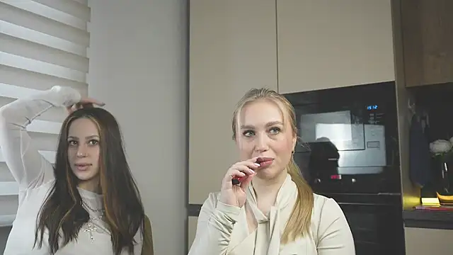 girlstirp online show from 14, 3, 2025