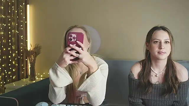 girlstirp online show from 20, 3, 2025