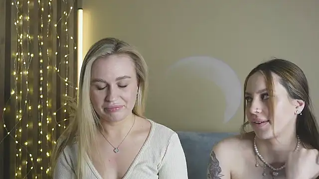 girlstirp online show from 20, 3, 2025