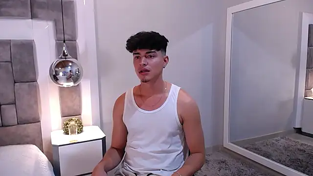 DrakeCollinss online show from 14, 2, 2025