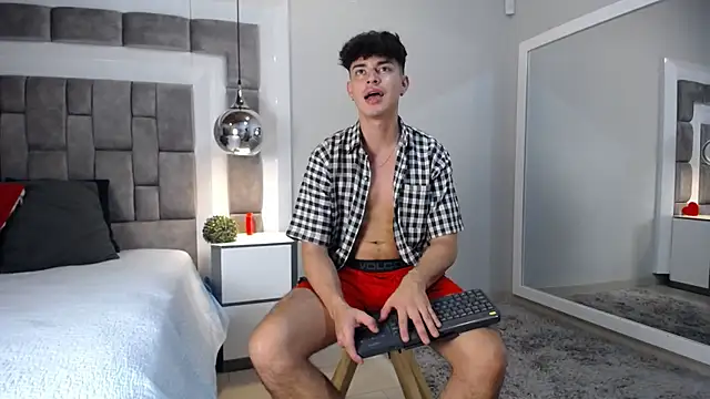 DrakeCollinss online show from 19, 2, 2025