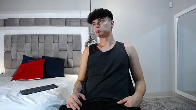 DrakeCollinss online show from 23, 2, 2025