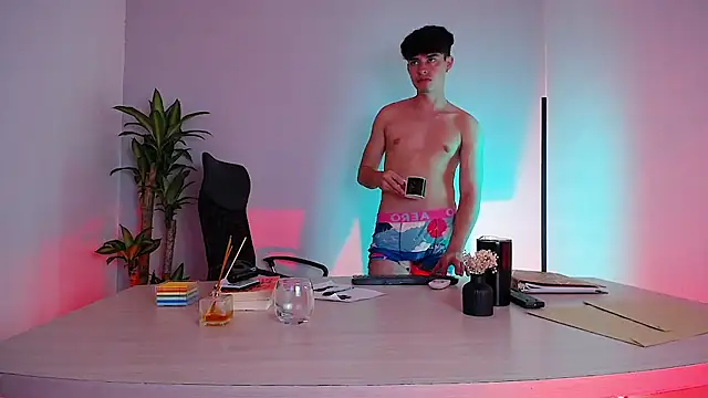 DrakeCollinss online show from 4, 3, 2025