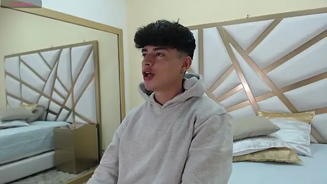 DrakeCollinss online show from 7, 3, 2025