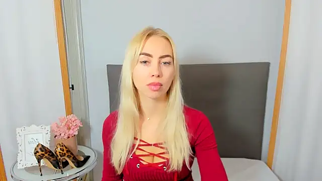 Snapshot of MargaritaRose chatting on 26, 10, 2025 MargaritaRose online show from 26, 10, 2025