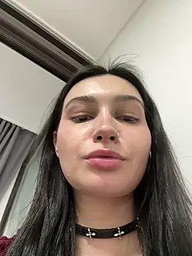 lunalovelee online show from 9, 2, 2026